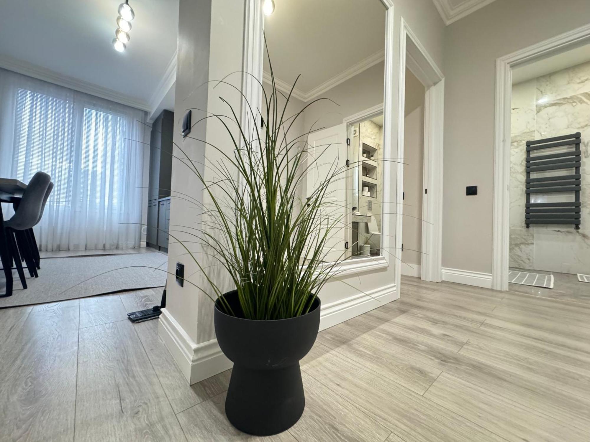 Two Bedroom Apartment In The Center, With Parking, Address Avram Iancu 32 Kiszyniów Zewnętrze zdjęcie