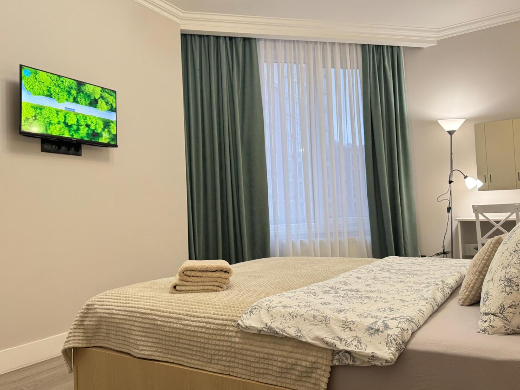 Two Bedroom Apartment In The Center, With Parking, Address Avram Iancu 32 Kiszyniów Zewnętrze zdjęcie