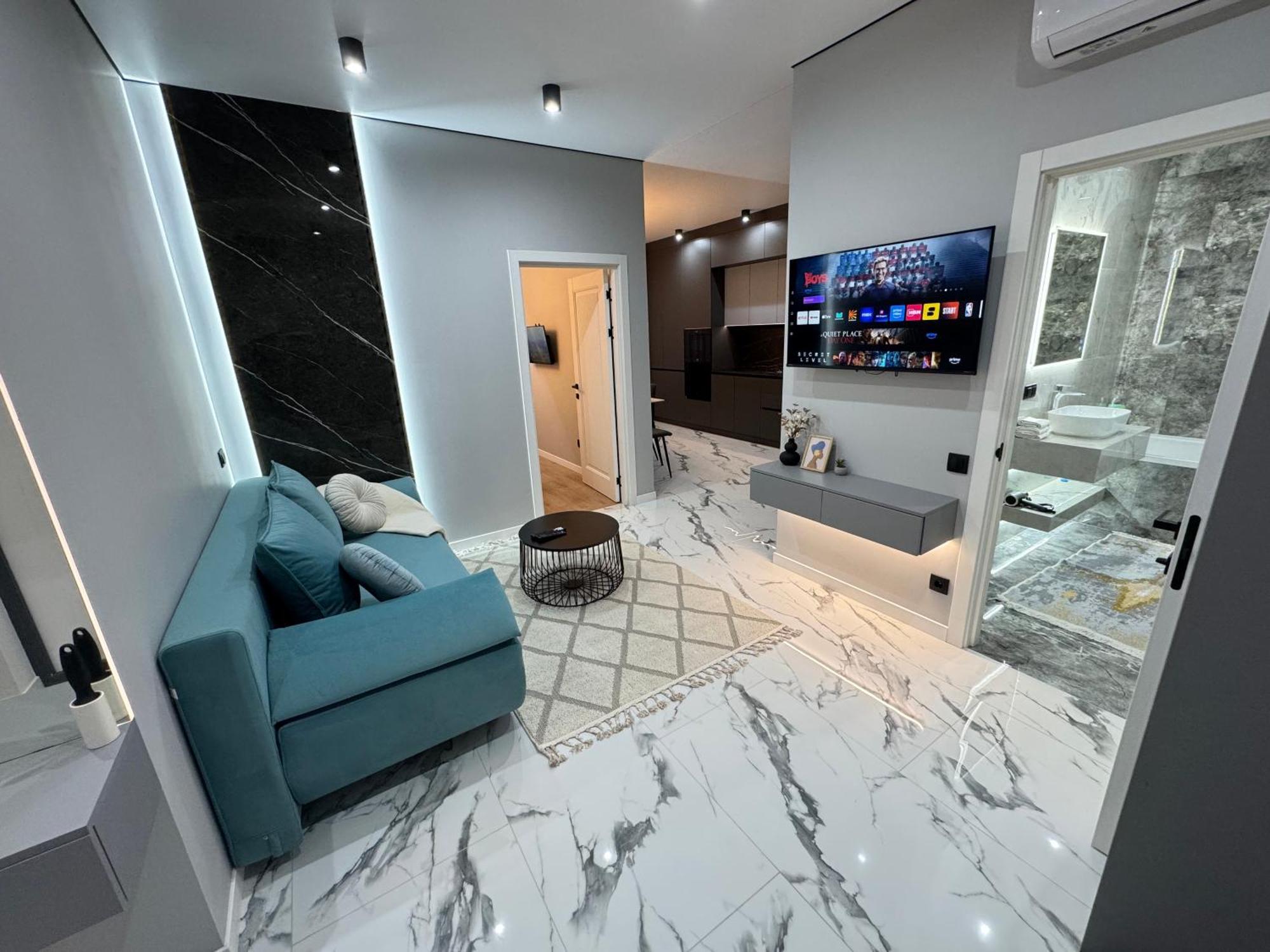 Two Bedroom Apartment In The Center, With Parking, Address Avram Iancu 32 Kiszyniów Zewnętrze zdjęcie